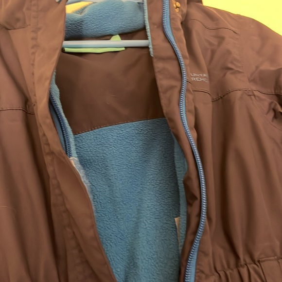 Great condition kids ski / snowsuit - age 2-3 (not a 3T) - super warm - Picture 3 of 7